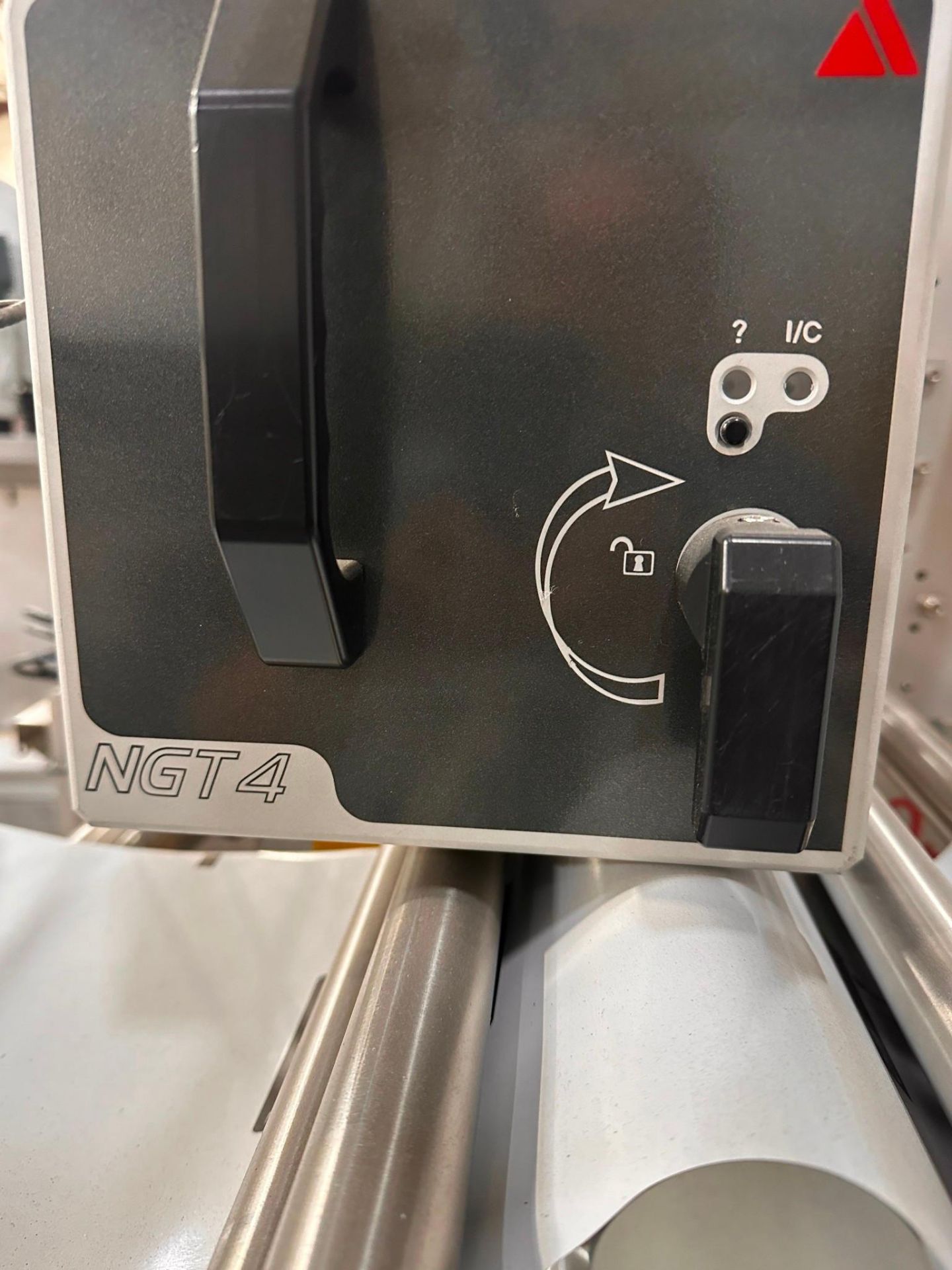 BARRINGTON MODEL BPS 350S FLOW WRAPPER WITH INDEX CONVEYOR 8 3/4IN X 9IN LONG LUGS - Image 8 of 10