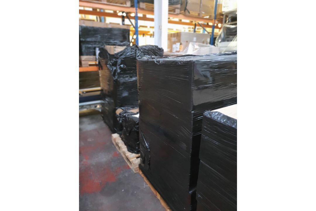 20 pallets worth of Various PPE equipment - see description for details - Image 3 of 18