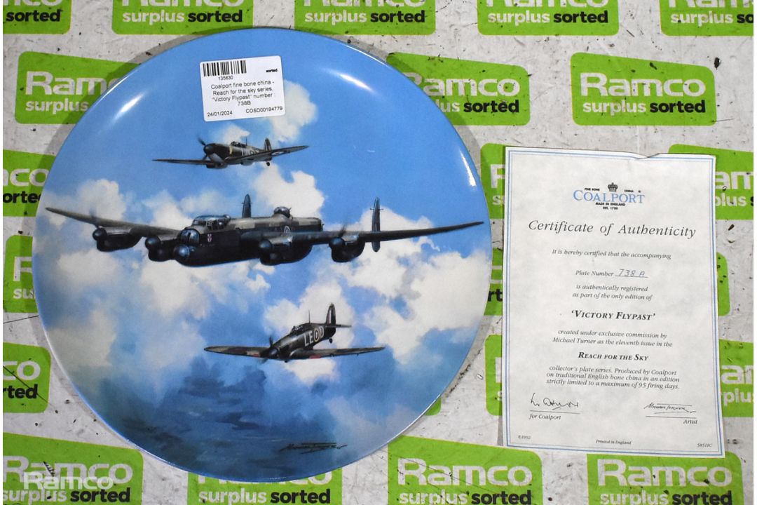 Coalport fine bone china - Reach for the sky series - Victory Flypast - number : 738B - Image 1 of 4