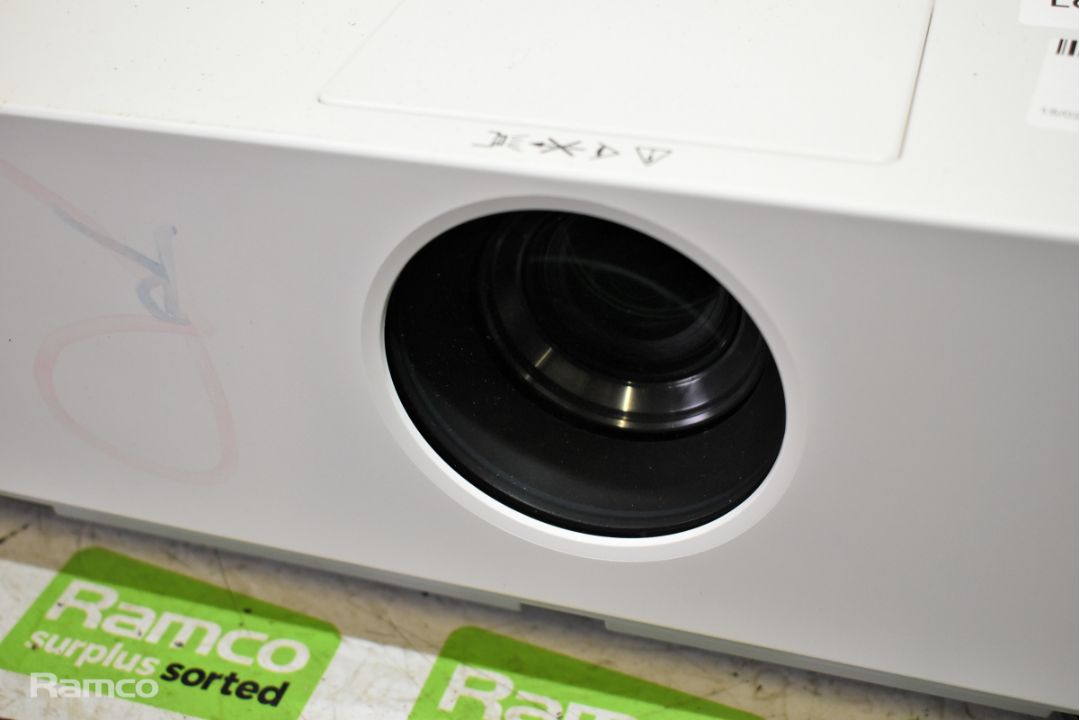 Epson EMP-6100 LCD projector - approx 1500 lamp hours - Image 2 of 7
