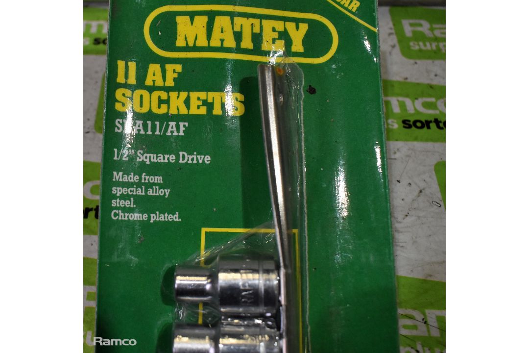 Box of mixed workshop tools - Image 3 of 10
