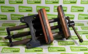 Record wood vice