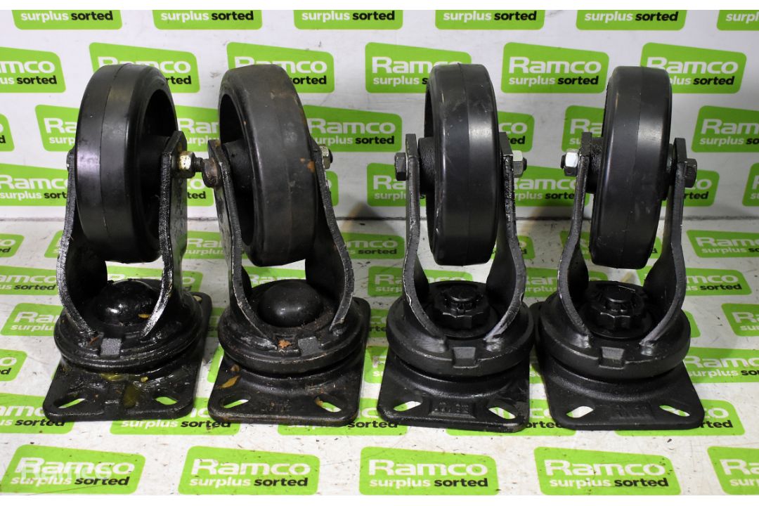 4x Heavy duty 150mm cast swivel castors - Image 1 of 7