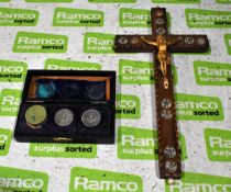 Vintage iron, brass, chrome cleaning set in case - religious & Small decorative crucifix cross