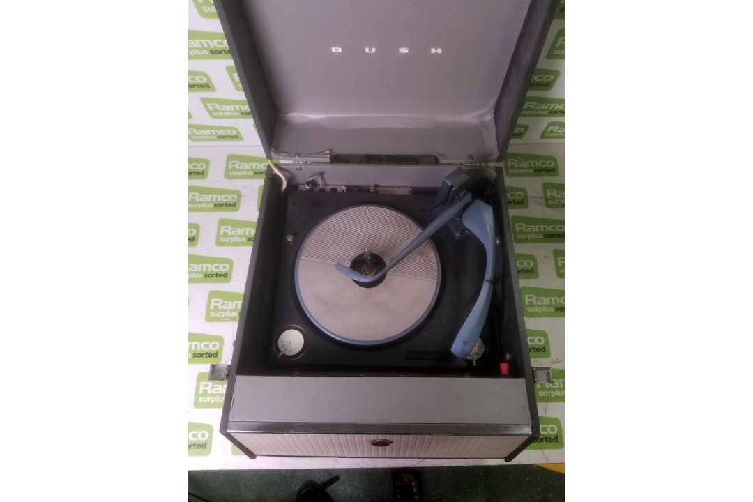 Bush Monarch SRP 31D valve portable record player - Image 3 of 4