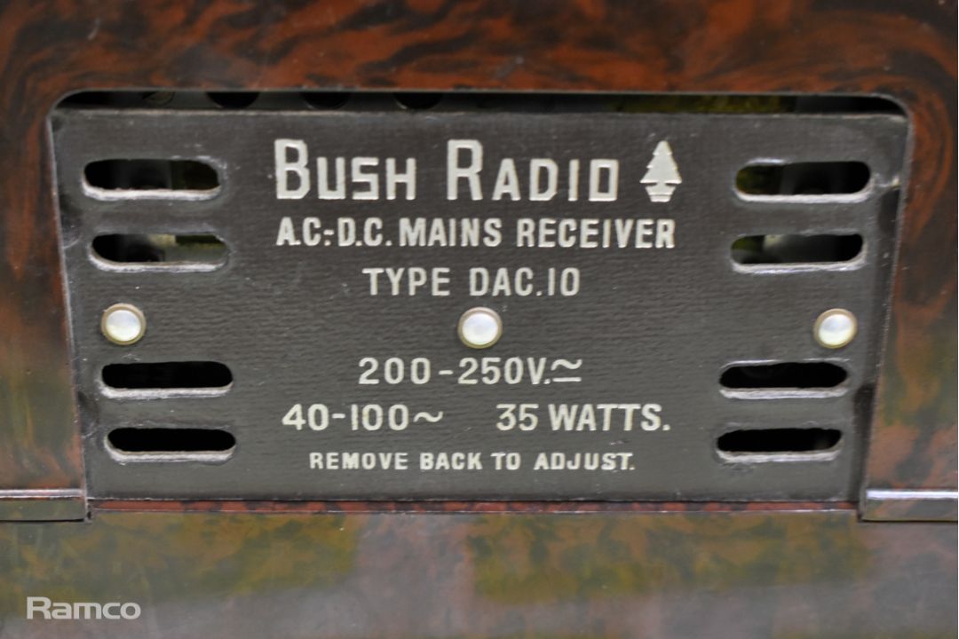 Bush DAC 10 bakelite 5 valve table valve radio - Image 7 of 7
