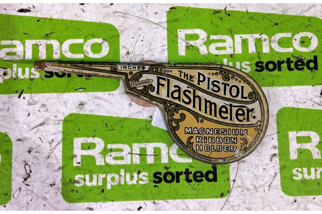 The pistol flashmeter - magnesium ribbon holder tin
