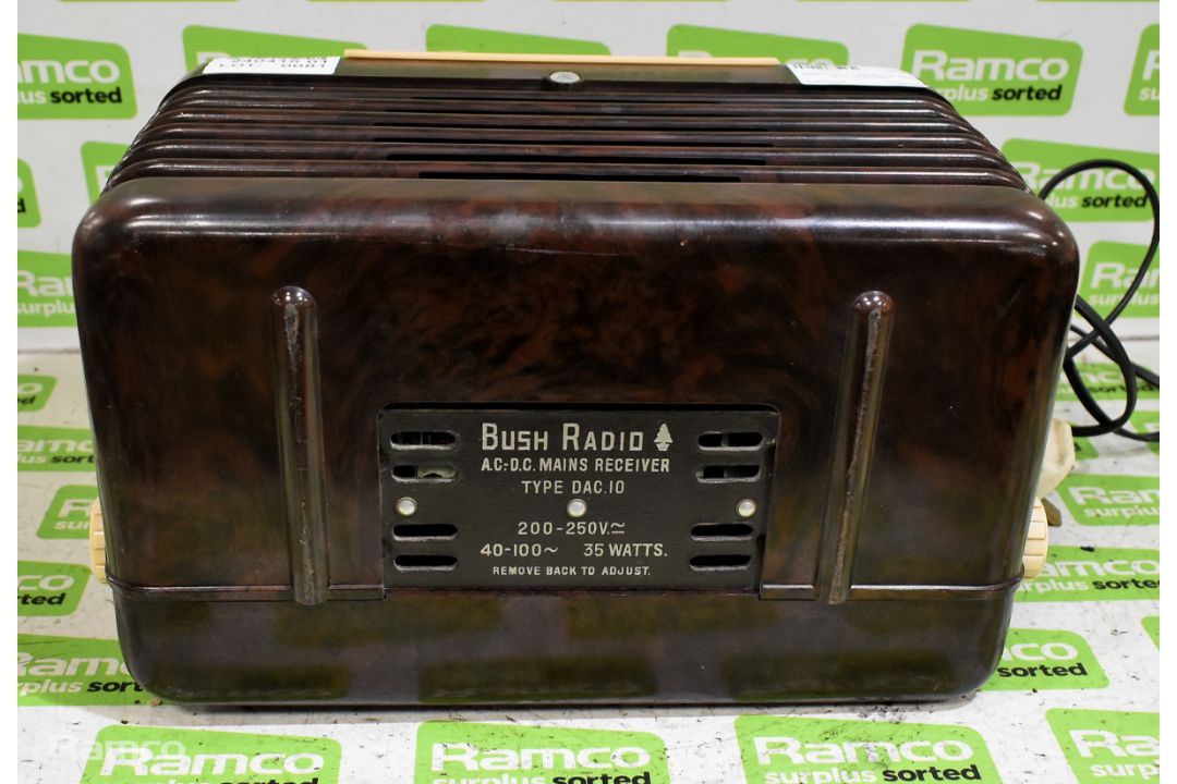 Bush DAC 10 bakelite 5 valve table valve radio - Image 6 of 7