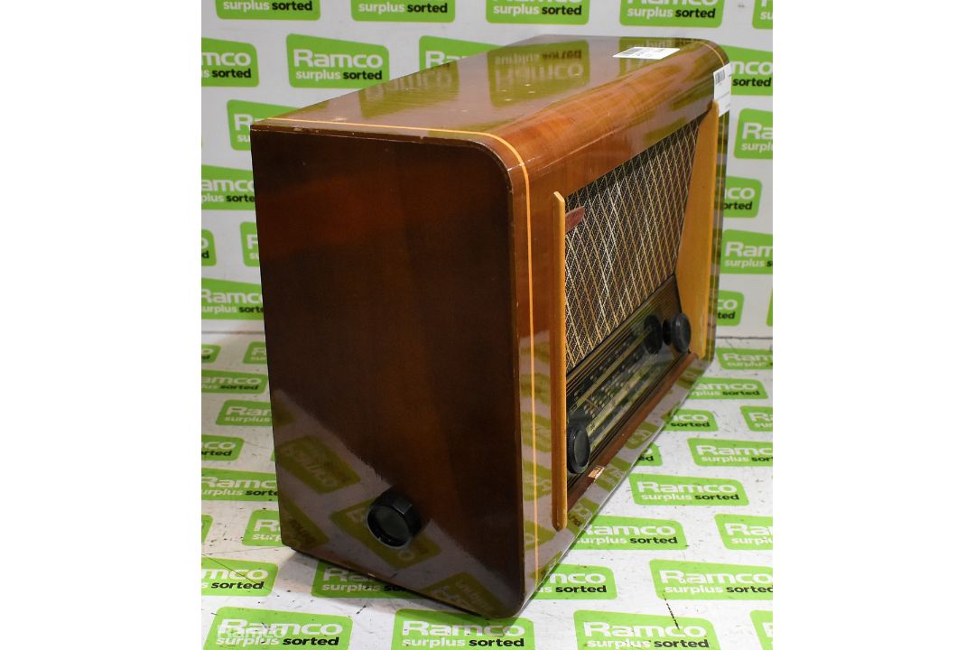 Pye P75 valve table radio - Image 3 of 5