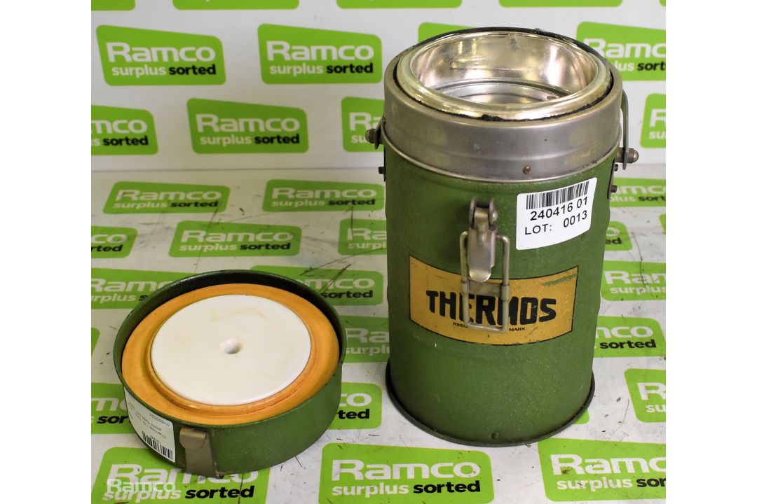 Thermos 1.5L food / drink picnic flask with pans - Image 2 of 7