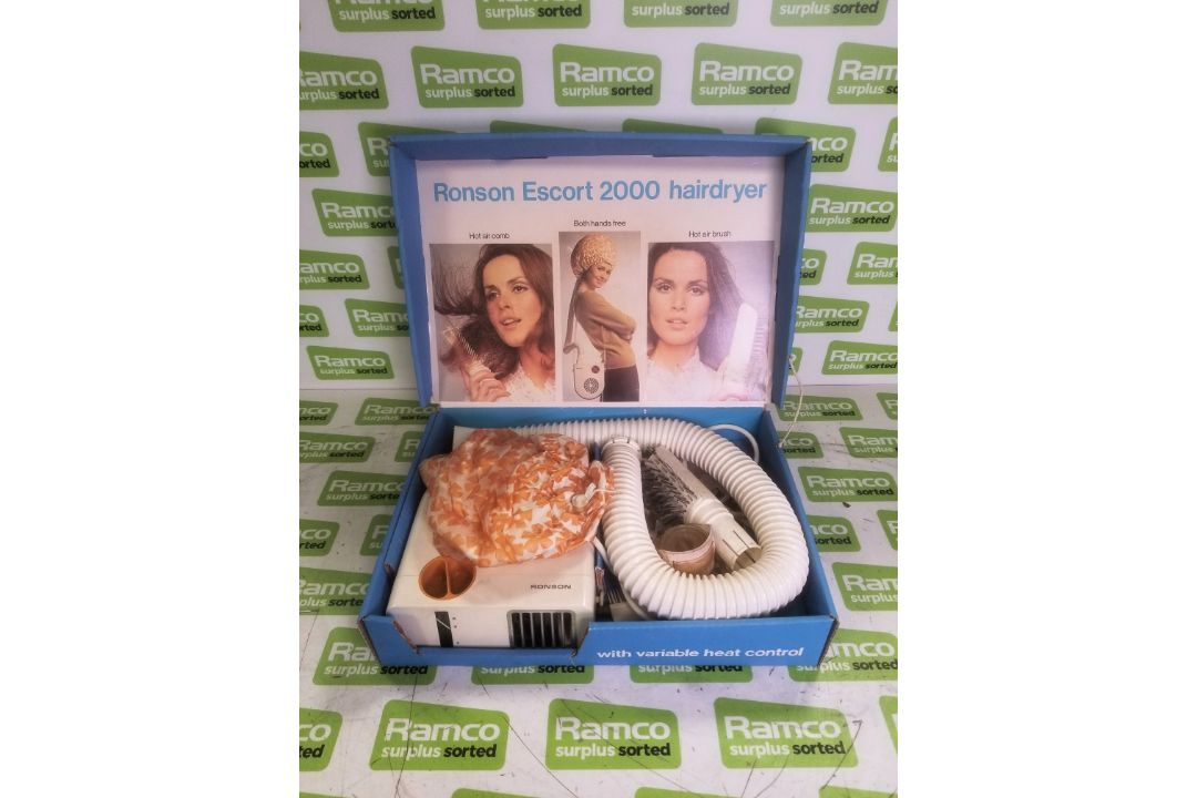 Ronson Escort 2000 hairdryer with comb, brush and setting hood - Image 1 of 3