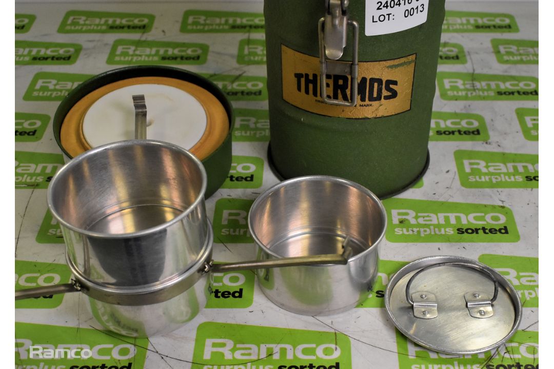 Thermos 1.5L food / drink picnic flask with pans - Image 4 of 7