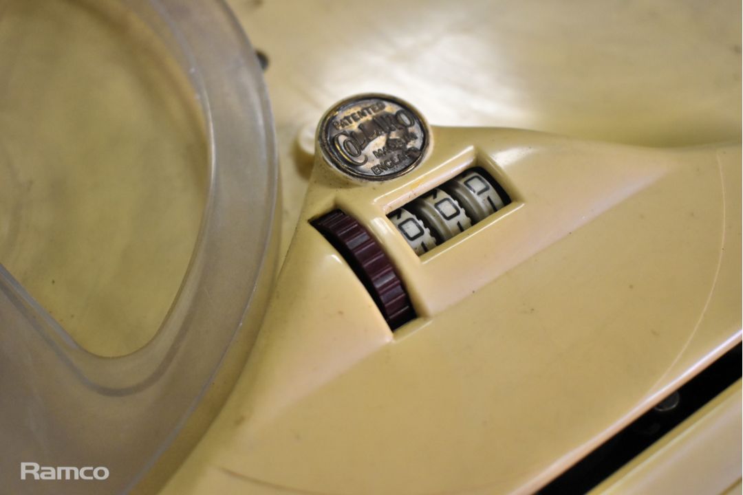 Collaro Tape Transcriptor in burgundy case with a hinged lid and carry handle - Image 4 of 12