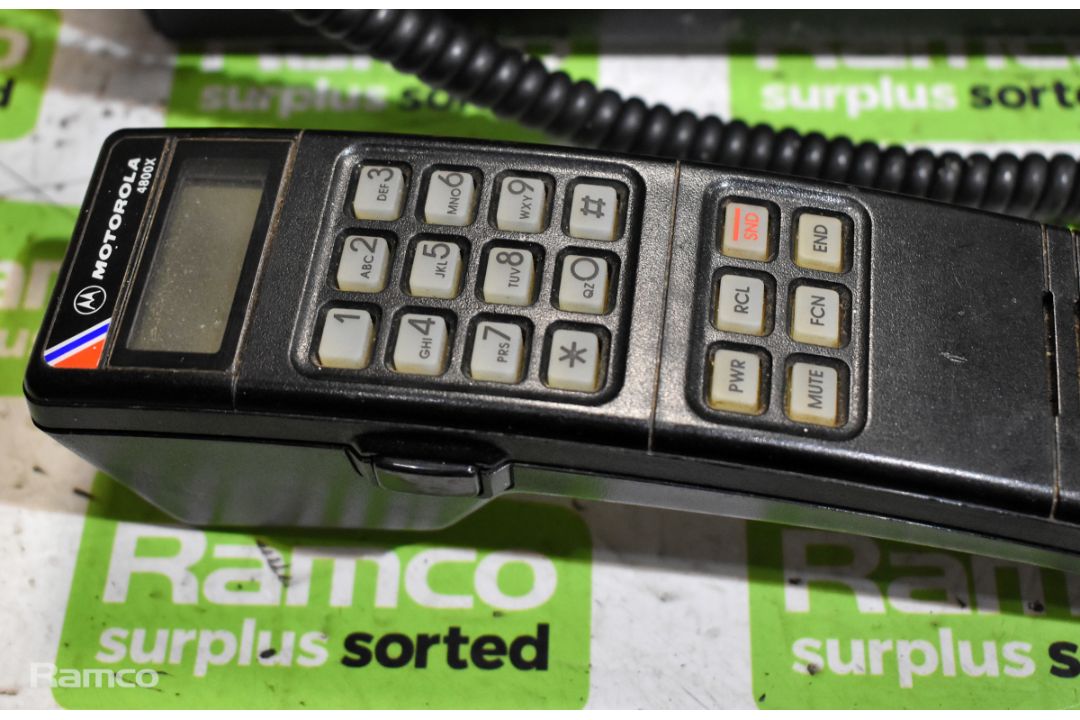 Motorola 4800X Partner portable mobile phone with carry case - Image 3 of 6