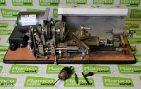 Miniature lathe