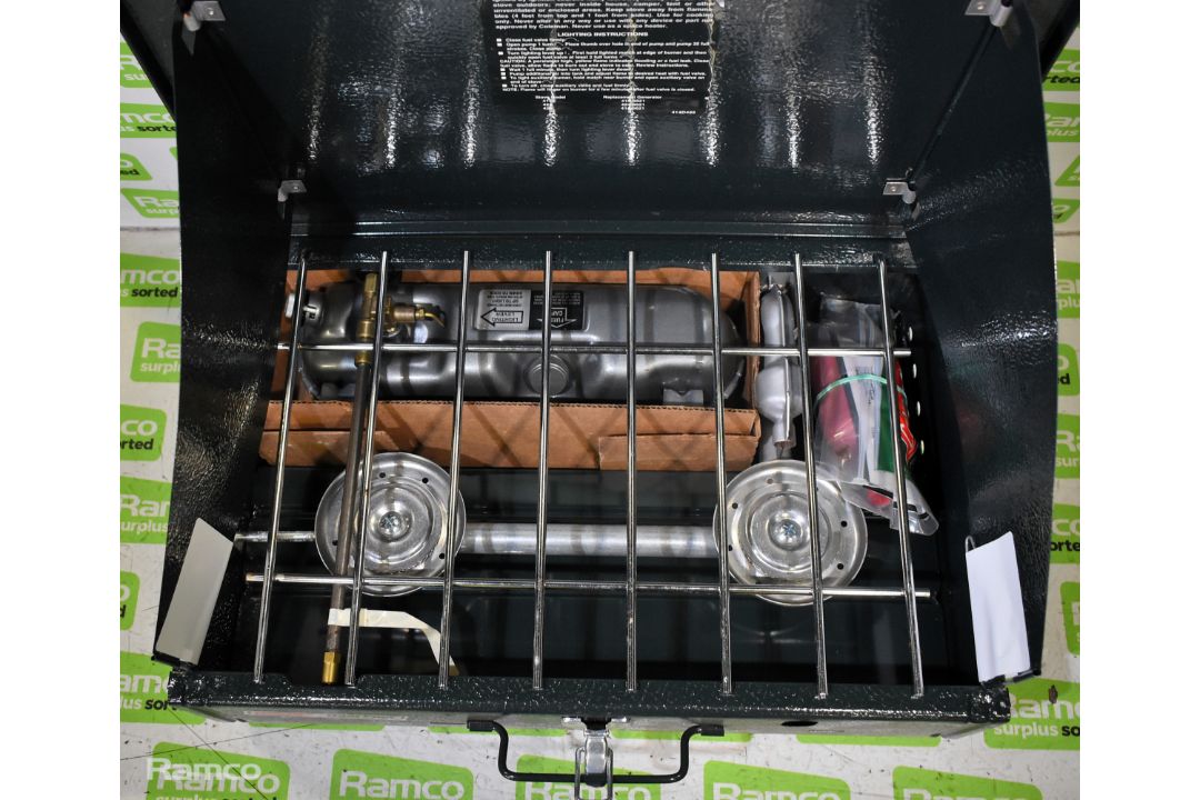Coleman dual fuel twin burner gasoline camping stove - Image 2 of 8