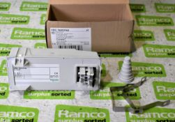 12x Canalis KBC 16DCF40 tap off units