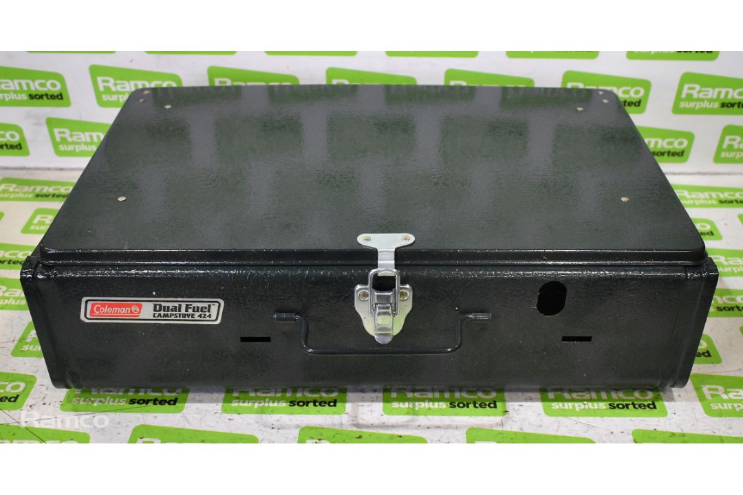 Coleman dual fuel twin burner gasoline camping stove - Image 6 of 8