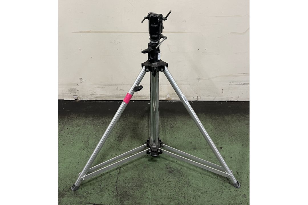 Manfrotto collapsible spot light stand - max height: 1470mm - Image 2 of 6