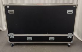 86 inch display flight case - case dimensions: L 2060 x W 440 x H 1350mm