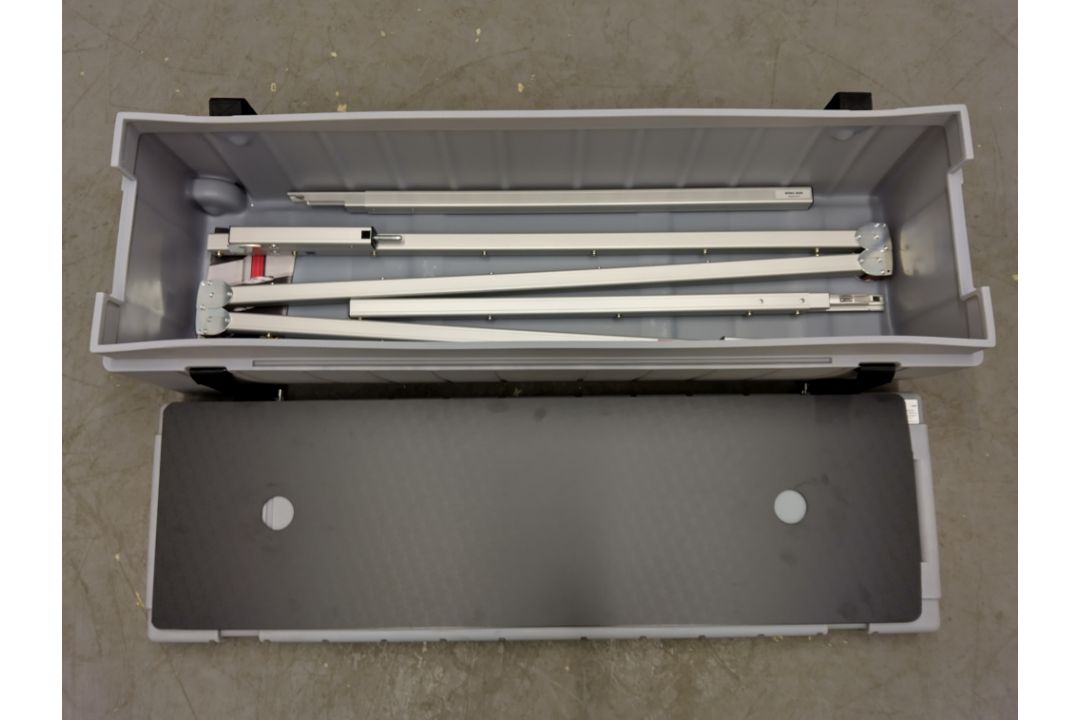 AV Stumpfl Monoblox 32 screen W 3250 x H 1830mm drape kit with transportation case - FRAME ONLY - Image 1 of 4