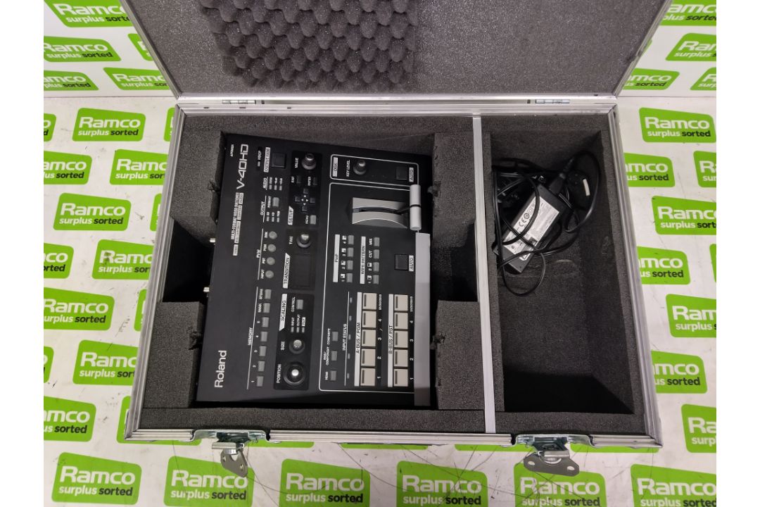 Roland V-40HD multi-format video switcher with flight case - Image 2 of 4
