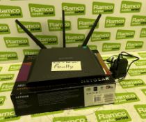 Netgear Nighthawk AC2300 smart wifi router - STUCK IN BOOT CYCLE