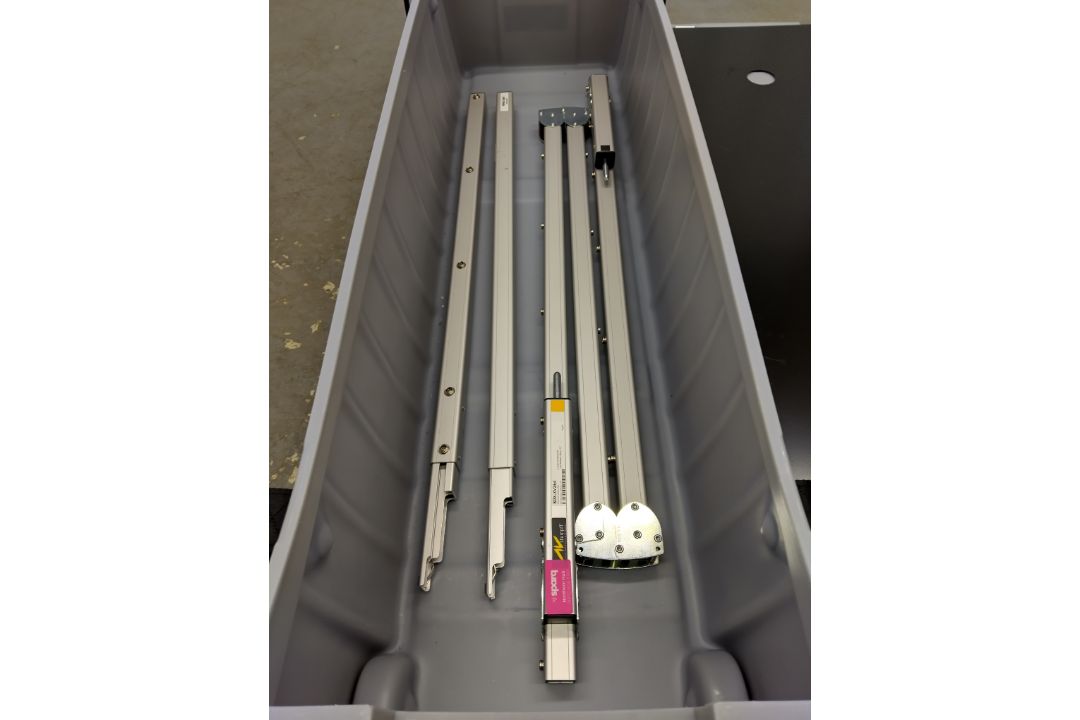 AV Stumpfl Monoblox 32 screen W 2440 x H 1830mm drape kit with transportation case - FRAME ONLY - Image 2 of 4