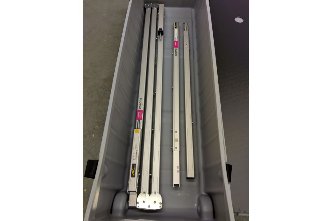 AV Stumpfl Monoblox 32 screen W 3250 x H 1830mm drape kit with transportation case - FRAME ONLY - Image 2 of 4