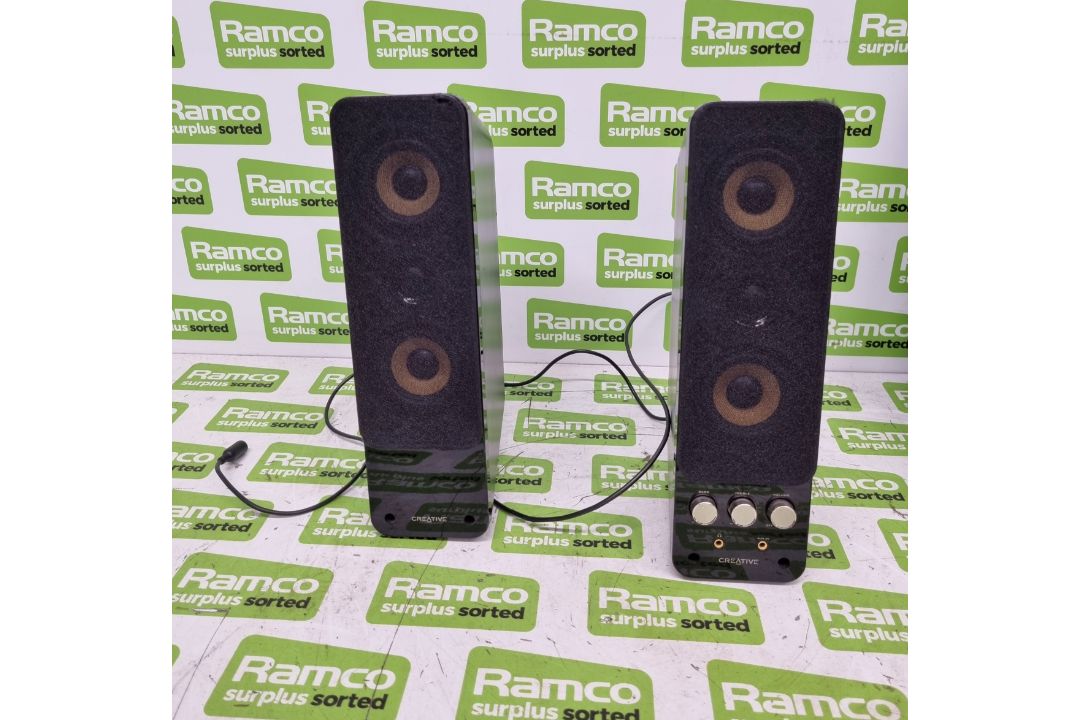 Creative Gigaworks T40 Series II 2.0 high-end speakers with flight case - Image 2 of 9