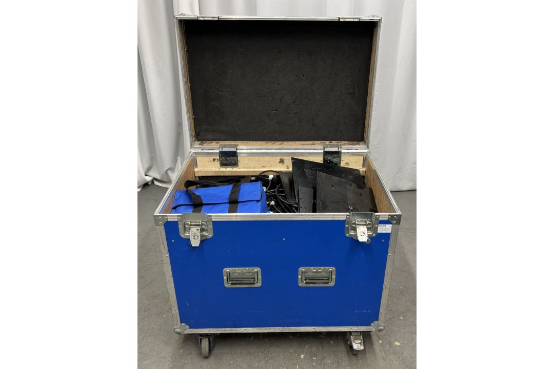 Pixelmesh LED video wall accessories - power looms, data links, data barrels and back plates - Image 1 of 8