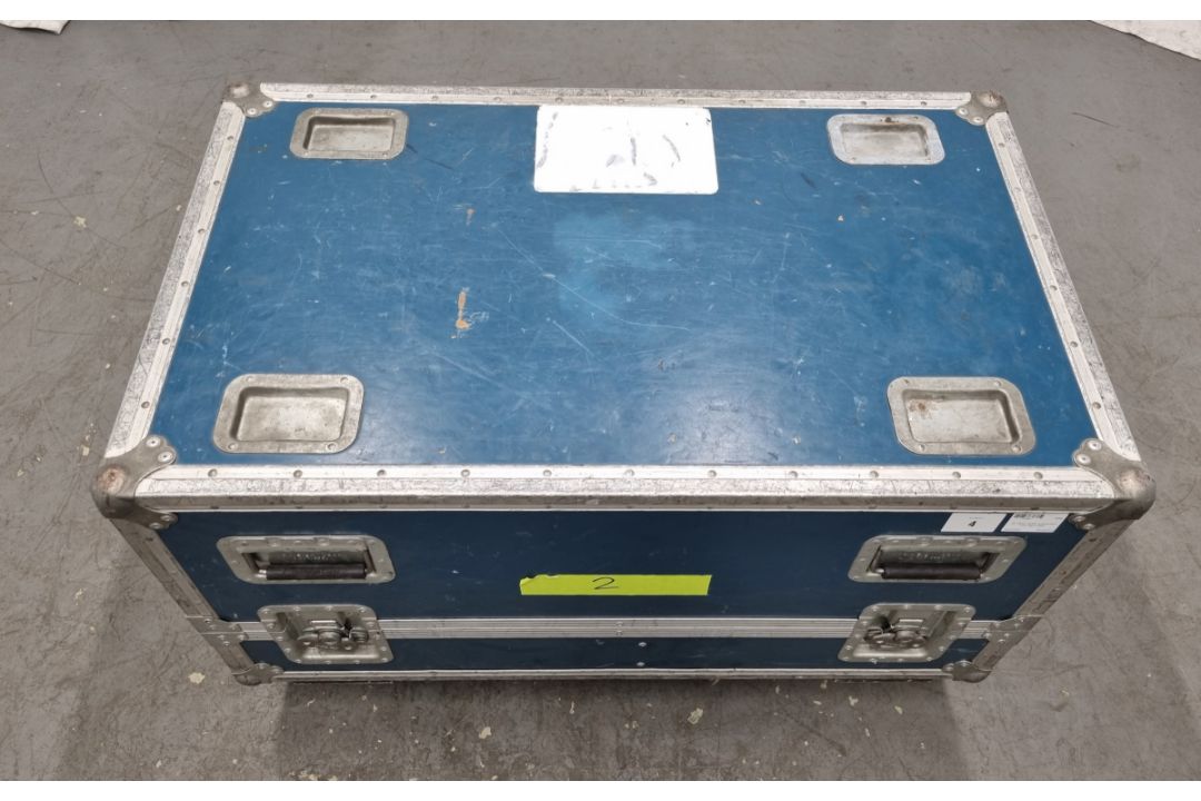 2x Nexo LS400 subwoofers with flight case - Image 8 of 8