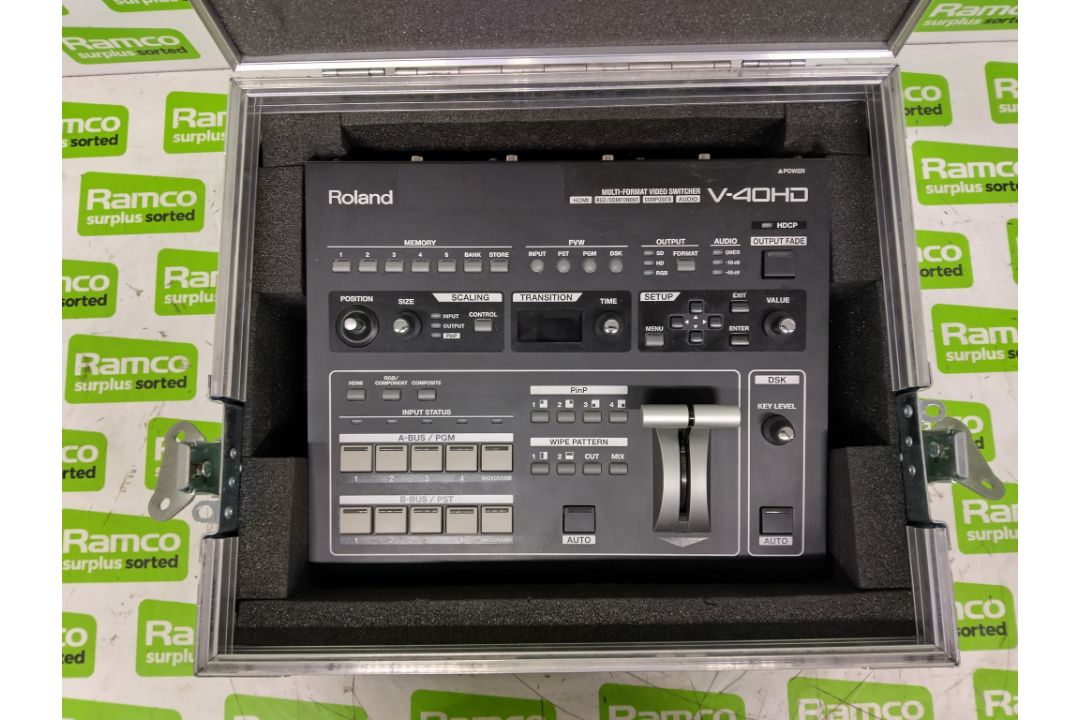 Roland V-40HD multi-format video switcher with flight case - Image 2 of 5