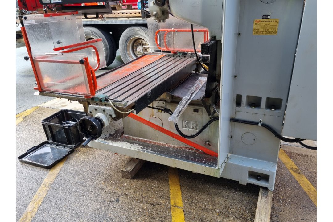 XYZ SM 3500 Turret milling machine - W 2180 x D 1960 x H 2250mm - full details in description - Image 11 of 15