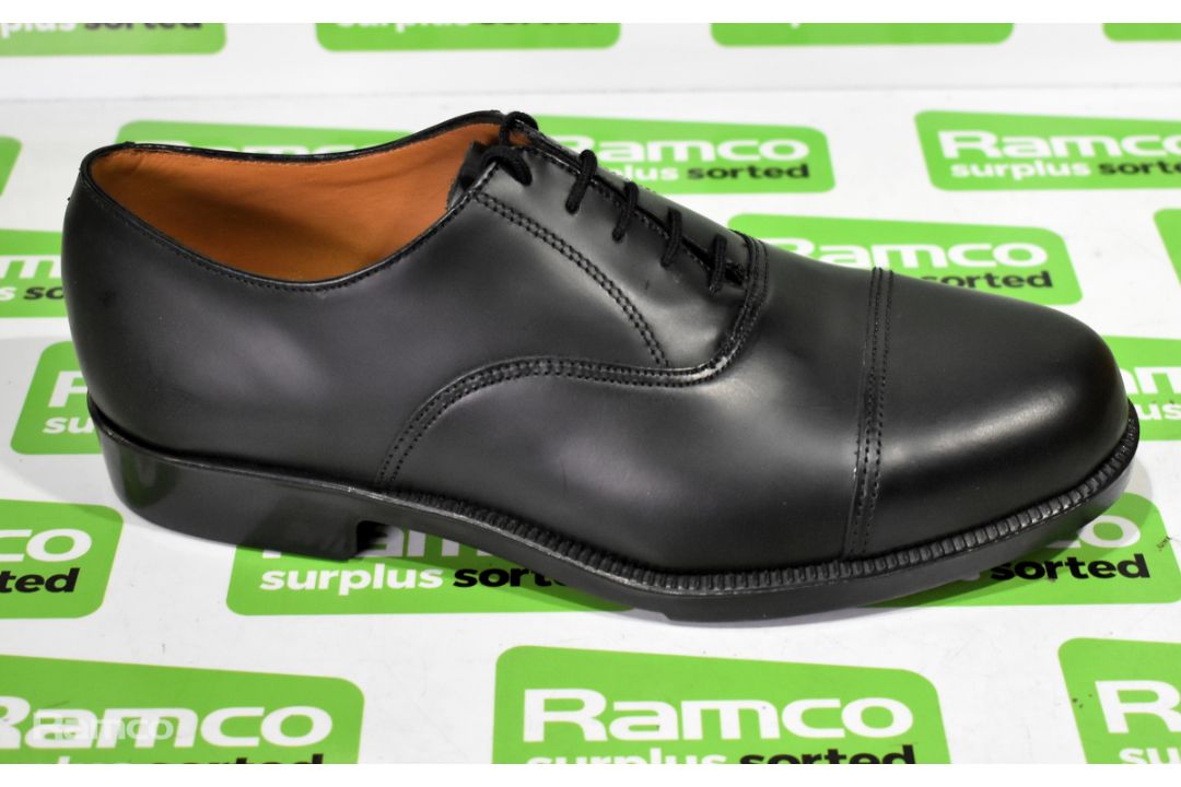 2x Pairs of British Forces service shoes with steel toe caps - Size 8M - New - Image 2 of 6