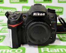 Nikon D7000 digital SLR camera with Nikon EN-EL15 7.0V 1900mAh battery & Nikon MH-25 battery charger