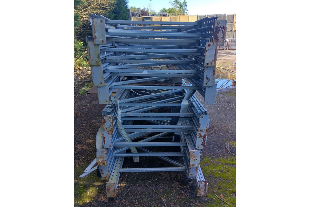18x Grey uprights - Full details in description - Image 2 of 3