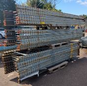 22x Grey uprights - W 840 x H 3670mm - thickness: 85mm