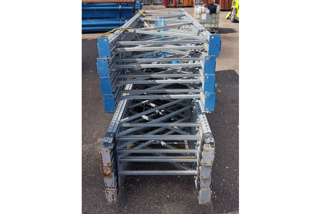 16x Grey uprights - Full details in description - Image 2 of 3