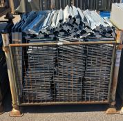 161x Metal shelf panels & 35x Metal pallet support braces - Full details in description