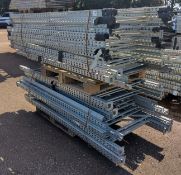 24x Silver uprights - Full details in description