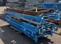 10x Blue uprights, 1x Grey upright & 2x Uprights - Full details in description