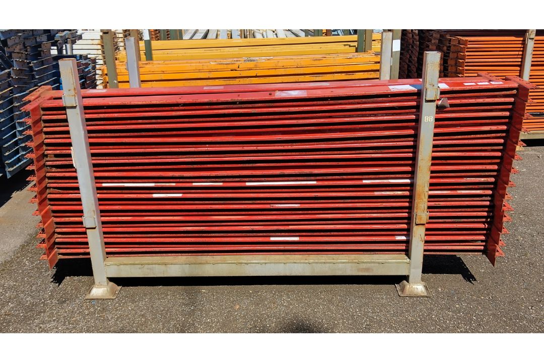 46x Red cross beams - Full details in description - Image 3 of 3