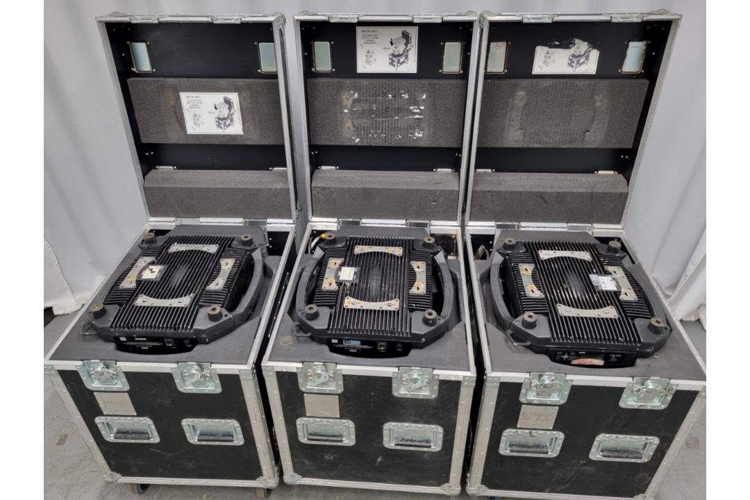 15x SGM G spot moving head lights in flight cases with power cables and brackets - Image 47 of 58