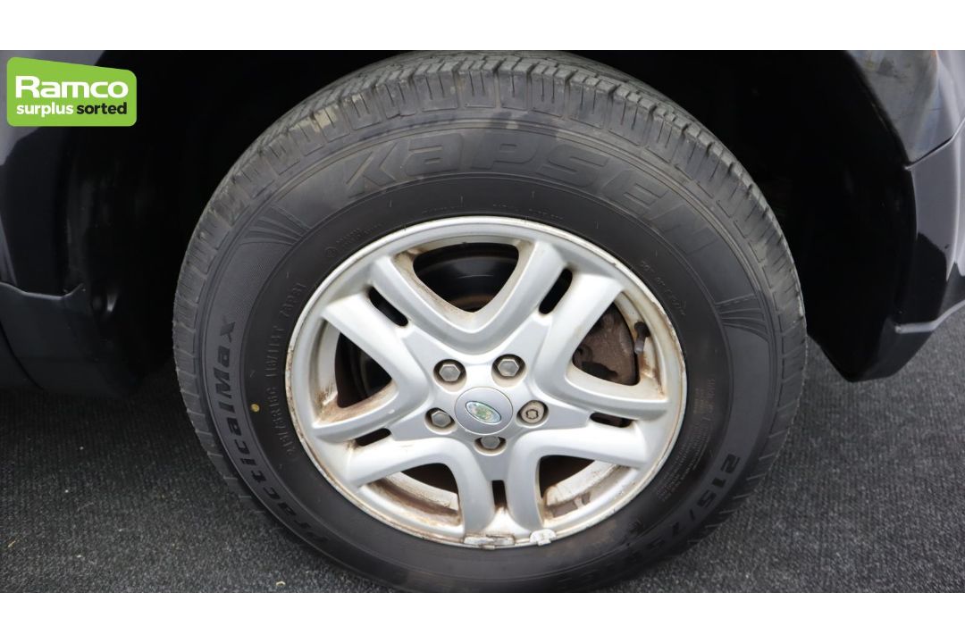 Land Rover Freelander 2 S TD4 2179CC diesel - AV09 DFZ - Black - 97684 miles - MOT 23/05/2025 - Image 53 of 57