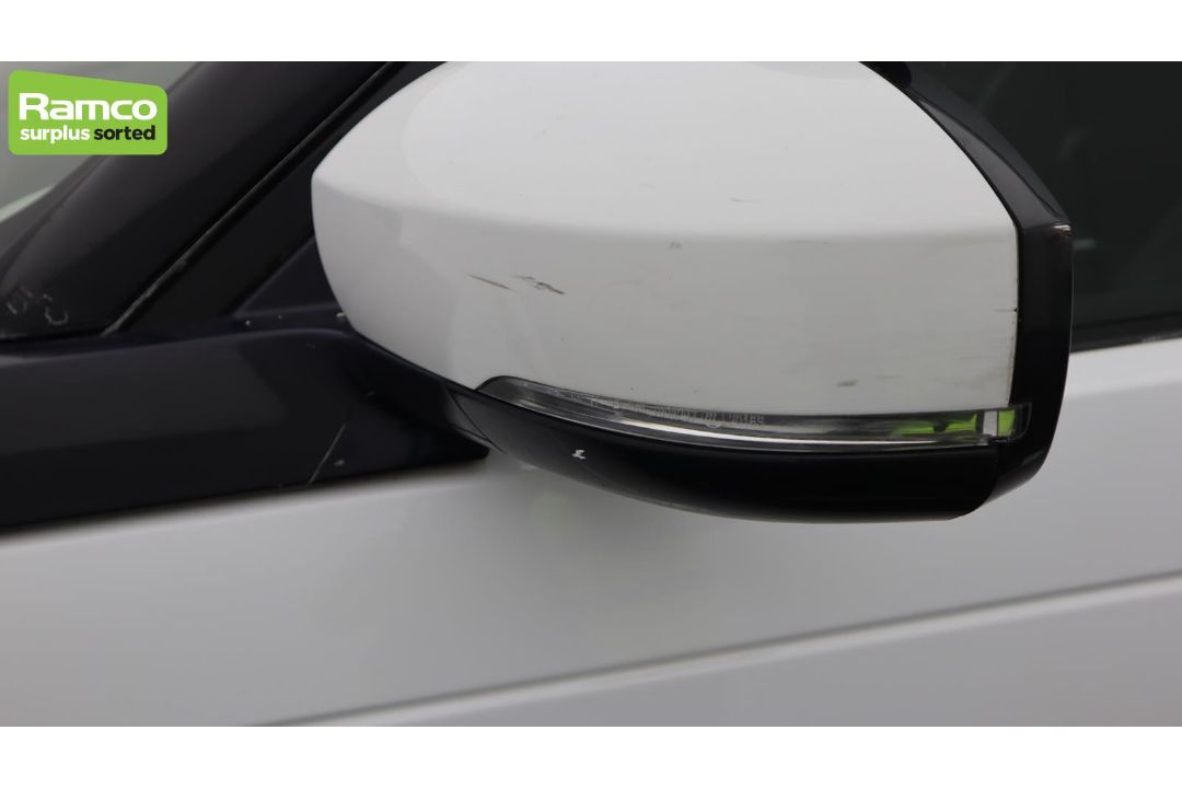 Land Rover Discovery 5 SDV6 3.0 DSE – BA68 OZN - Image 57 of 59
