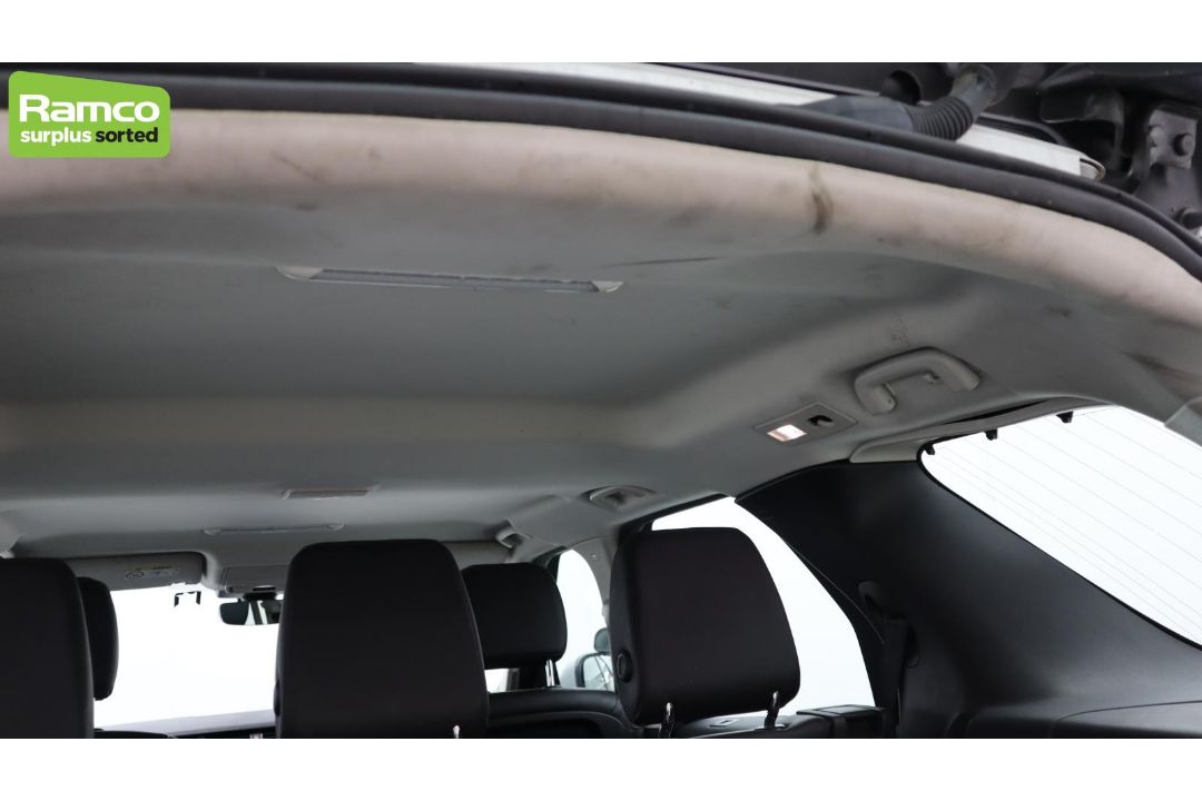 Land Rover Discovery 5 SDV6 3.0 DSE – BA68 OML - Image 56 of 57