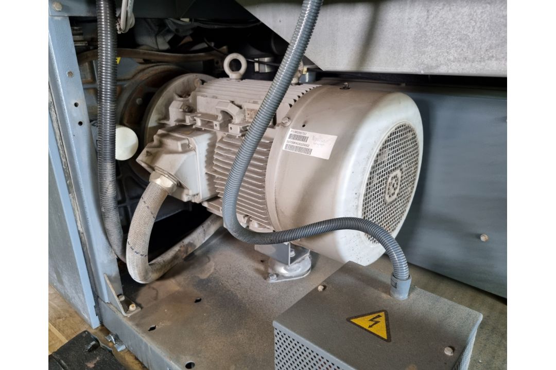 Atlas Copco ZT50 VSD FF Oil free rotary screw air compressor - full details in the description - Image 10 of 18