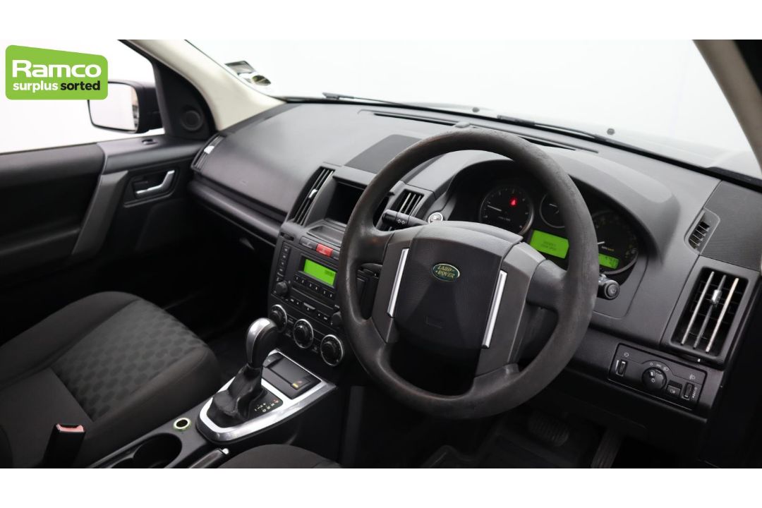 Land Rover Freelander 2 S TD4 2179CC diesel - AV09 DFZ - Black - 97684 miles - MOT 23/05/2025 - Image 10 of 57