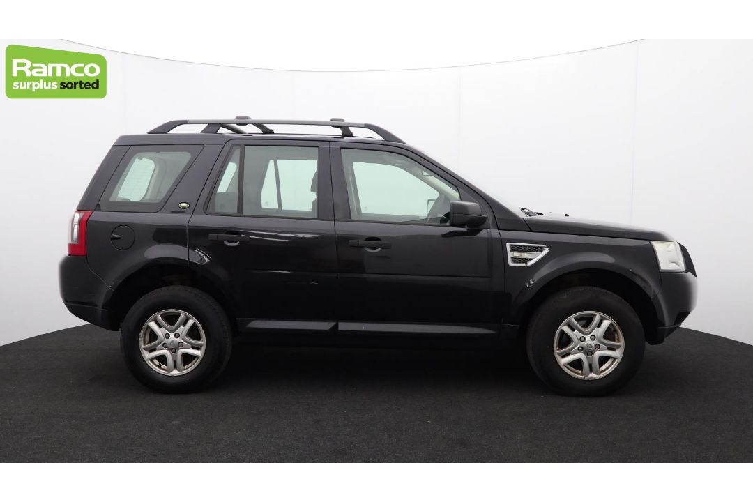 Land Rover Freelander 2 S TD4 2179CC diesel - AV09 DFZ - Black - 97684 miles - MOT 23/05/2025 - Image 4 of 57